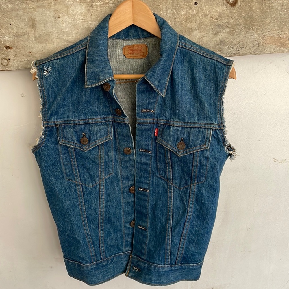 DIY Levi’s denim vest